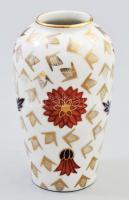 Zsolnay art deco mintás vázácska. Kézzel festett, jelzett, minimális kopással 9 cm