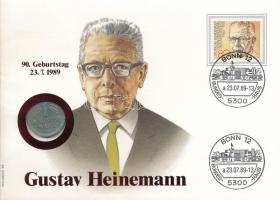 NSZK 1968F 1M Cu-Ni &quot;Gustav Heinemann&quot; érmés borítékban bélyeggel és bélyegzéssel T:AU FRG 1968F 1 Mark Cu-Ni &quot;Gustav Heinemann&quot; in coin envelope with stamps and cancellations C:AU