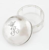 Ezüst(Ag) monogramos doboz, jelzett, üveg részén kopásnyomokkal, apró csorbákkal, d: 7,5 cm, bruttó:...