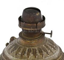 Antik petróleumlámpa test, historizáló figurális díszítéssel, fém, jelzés nélkül, kopott, kissé sérü...