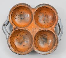 Tarkedli sütő tál. Mázas cserép. XIX. sz. 20x16 cm