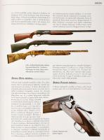 A. E. Hartink: Golyós és sörétes vadászfegyverek enciklopédiája. Pécs, 2005, Alexandra. 448 p. Színe...