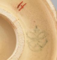 Hummel hegedűs kisfiú, kerámia figura. Kézzel festett, jelzett, sérült, hiányos. 13 cm