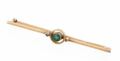 Arany (Au) 14 K bross zöld kővel, jelzett, h: 5 cm, bruttó: 2,3 g