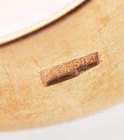 Arany (Au) 14 K gyűrű rubinszínű kővel (kövön apró sérülések), jelzett, méret: 58, bruttó: 10,06 g