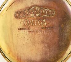 Arany (Au) 14 K Omega zsebóra, jelzett, jár, d: 5 cm, bruttó: 68,3 g