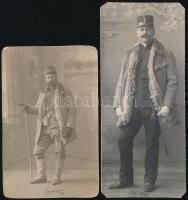 1915.IV.19. Bp., a kolozsvári 304. honvéd gyalogezred 1. századának parancsnoka (Kárpátalján az Uzsoki-szoros körüli harcokban vett részt 1914.XII.16. és 1915.IV.10. között), fotólap Pottok Sándor budapesti fényképész műterméből, a hátoldalon feliratozva, 14x8,5 cm + 1915.XII.15. Dés (Dej), százados egészalakos portréja (feltehetőleg későbbi felvétel ugyanarról a katonatisztről), keményhátú fotó Zeffer Lukács műterméből, szélein körbevágva, 17,5x7,5 cm