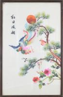 Olvashatatlan jelzéssel, feltehetően XX. sz. távol-keleti alkotó: Madarak. Hímzés. Üvegezett fakeretben. 42,5x26 cm.