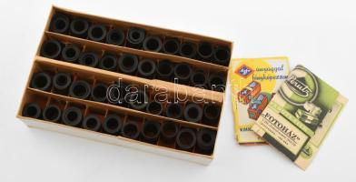 cca 1950-1970 Tekercs és síkfilm negatívok dobozban