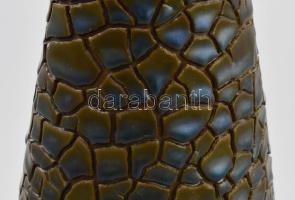 Zsolnay repesztett eozin mázas váza, jelzett, minimális mázhibával, m: 29 cm. Ritka!