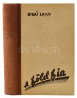 Bibó Lajos: A föld fia I. A puszta ég alatt. Regény. Bp., é.n. (cca 1942), Stádium, 312 p. Első kiadás. Kiadói félvászon-kötés. A szerző által aláírt példány!