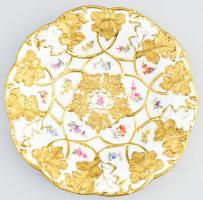 Meisseni kináló tál, Plasztikus levél mintával. Kézzel festett, jelzett, apró kopásokkal 28 cm