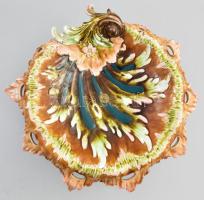 Nagyméretű asztalközép-kínáló. Eichwald, 19. sz. vége, festett, mázas porcelánfajansz, gazdag histor...