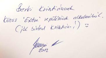 Besenyei Péter - Schwartzenberger István: Égvilágom. A valóság szárnyain. Bp., 2001, Pinto Média Kft...