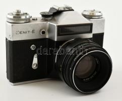 cca 1960-1970 Zenit-E szovjet fényképezőgép, Helios-44 2/58 objektívvel,