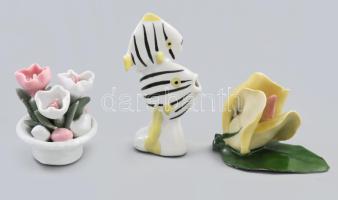3 porcelán nipp: Hollóházi art deco hal, Aquincum virág, jelzés néklüli virág. 6,5 cm-ig
