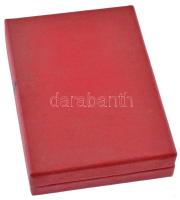 1970. "Felszabadulási Jubileumi Emlékérem" aranyozott, műgyantás bronz kitüntetés mellszal...