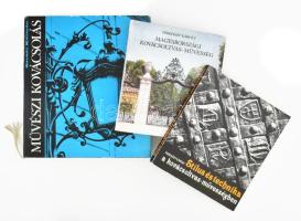 3 db fémművesség témájú könyv: Sárádi Kálmán: Művészi kovácsolás. Bp., 1975, Műszaki Könyvkiadó. Második, bővített kiadás. Gazdag fekete-fehér képanyaggal illusztrált. Kiadói egészvászon-kötés, kissé sérült kiadói papír védőborítóban. + Pereházy Károly: Magyarországi kovácsoltvas-művesség. Bp., 1982, Corvina. Kiadói egészvászon-kötés, kiadói papír védőborítóban. + Stílus és technika a kovácsoltvas-művességben. Bp., 1986, Műszaki Könyvkiadó. Kiadói papírkötés, ceruzás és tollas beírásokkal, aláhúzásokkal.