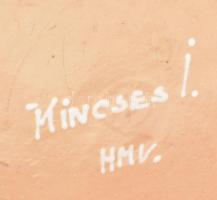 Kincses Imre, Hódmezővásárhely mázas kerámia falitál, kék virágmintával, jelzett, apró mázhibákkal. ...