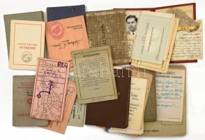 cca 1930-1970 Nagy vegyes családi papírrégiség tétel hagyaték, közte sok okmánnyal