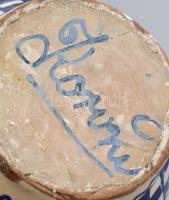 Korsó, Korond, 1935 NOAN jelzéssel. Mázas cserép, jelzett, repedéssel 25 cm