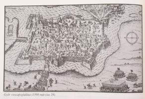 Veress D. Csaba 2 műve: A várak Baranyában.; A győri vár. Bp., 1992-1993, Zrínyi. Fekete-fehér képek...