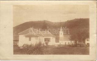 1916 Baucár, Bautar, Boutar (Hunyad); templom és iskola / church and school. photo (EK) + "K.U....