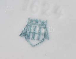 Német porcelán bonbonniere antik jelenettel. Matricás, jelzett, kis kopással. Belül is mintás 10x8 c...