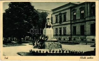 1939 Ózd, Hősök szobra, emlékmű (EK)