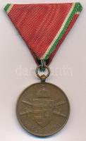1939. "Magyar Bronz Vitézségi Érem" bronz kitüntetés mellszalaggal T:AU,XF Hungary 1939. &...