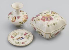 3 db Zsolnay pillangó mintás porcelán vázácska 9 cm, bonbonniere 10x10 cm, tálka 8 cm Kézzel festett, jelzett, hibátlan