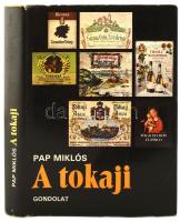 Pap Miklós: A tokaji. Bp., 1985, Gondolat. Fekete-fehér képekkel illusztrálva. Kiadói kartonált papírkötés, kiadói papír védőborítóban, a védőborító egy részen hozzáragadt a borítóhoz.