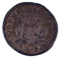 Római Birodalom / Thessalonica / II. Constantinus 320. Follis bronz (2,74g) T:VF Roman Empire / Thes...