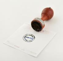 "Cegléd Környéki Gazdasági Vasút Rt." feliratos régi bélyegző, gyártó: Geduldiger Bélyegzőgyár (Bp. VI., Vilmos császár út 17.), h: 7,5 cm