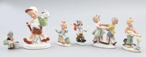 6 db német gyermek figurás porcelán. Kézzel festett jelzésekkel.,egy lepattanással, néhány kopással 7-16 cm ig
