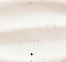 6 db német gyermek figurás porcelán. Kézzel festett jelzésekkel.,egy lepattanással, néhány kopással ...