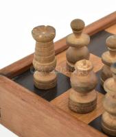 Régi fa sakk készlet, hiányos bábukkal, tábla mérete: 24,5x24x3 cm