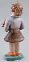 H. Ráhmer Mária (1911-1998): Kislány virágcsokorral. Mázas kerámia, enyhén irizáló hatású mázzal. Je...