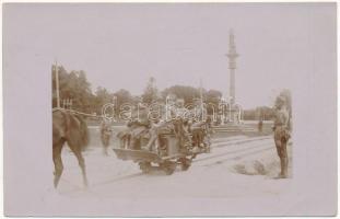 1917 Osztrák-magyar magas rangú katonatisztek lóvasúton / WWI Austro-Hungarian K.u.K. military, high-ranking officers on horse-drawn railway. photo + "K.u.K. Feldhaubitzregiment Nr. 27." (EK)