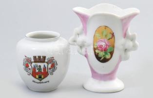 2 db porcelán vázácska, kézzel festett/matricás, az egyik jelzett, kopásnyomokkal, lepattanással, m: 7 - 10,5 cm