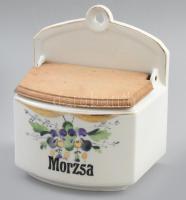 Porcelán konyhai fali tartóedény, "Morzsa" felirattal, kézzel festett mintával, fa fedéllel. Jelzett: Aich Czechoslovakia, 1918-1923. Kopásokkal, 17x15x10 cm