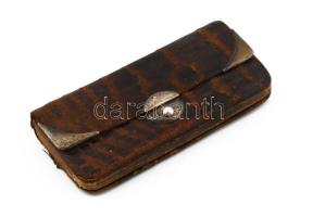 Antik bőr pénztárca, ezüst (Ag) szerelékkel, jelzéssel, sérüléssel, 12,5x5,5 cm