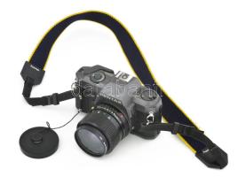 Pentax P30 fényképezőgép + Profile Zoom 35-70mm f/3.5-4.5 Macro, akadozó karral