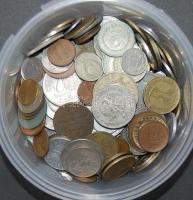 1kg vegyes fémpénz, egész világ