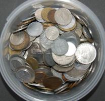 1kg vegyes fémpénz, egész világ