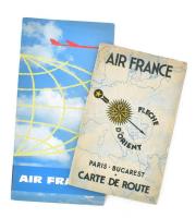 cca 1936-1939 Air Franc. Fleche d'Orient. Paris - Bucharest Carte de Route. Francia nyelvű Air Franc prospektus, kihajtható térképekkel.  +  cca 1960 Air France Le plus grand réseau du monde. Air France prospektus, térképekkel, francia és angol nyelven, 12 sztl. lev.