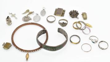 Vegyes bizsu tétel: gyöngycsatok, kegyérmek, kaerreifek