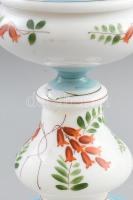 Antik festett tejüveg asztali petróleumlámpa, szép állapotban, m: 53 cm