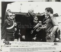 52 db eredeti mozifotó filmajánló amerikai filmekhez az 1970-80-as évekből majdnem mind különböző fi...