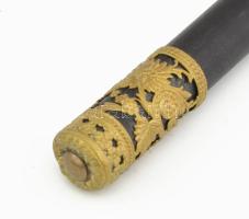 Téglalap alakú antik nagyító, díszes réz verettel, sérüléssel, h: 21 cm